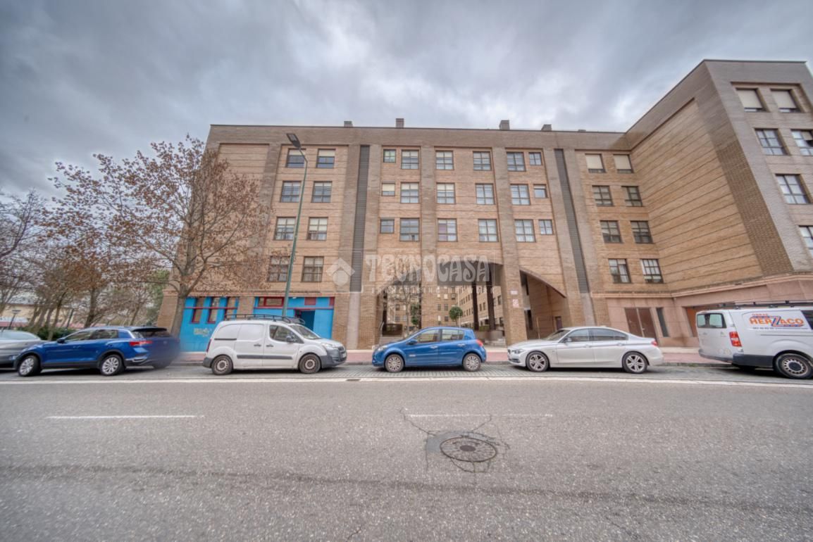 Vista exterior de Piso en venta en Valladolid Capital con Calefacción