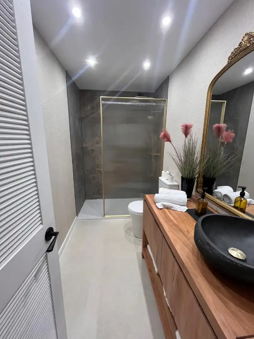 Baño de Piso en venta en Getxo  con Calefacción, Trastero y Horno