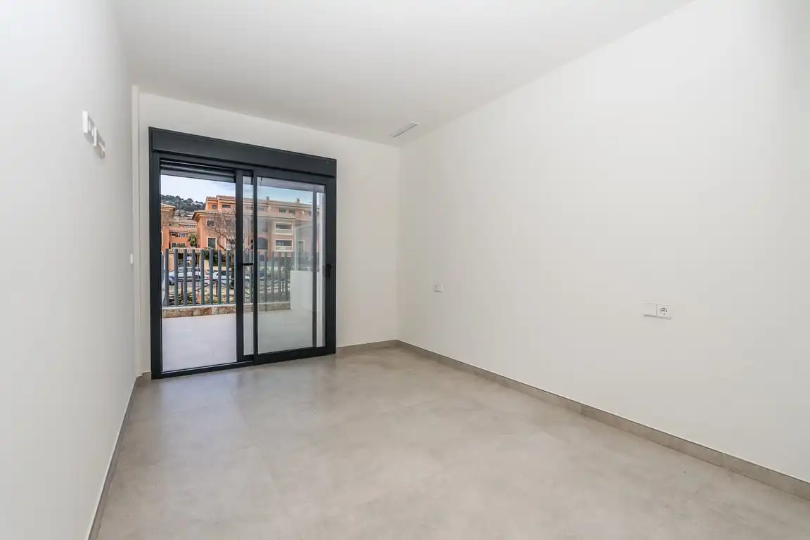 Wohnung zum Verkauf in Jávea / Xàbia mit Klimaanlage, Privatgarten und Abstellraum