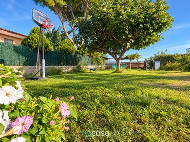 Terreny residencial en venda a Carrer Pau Casals