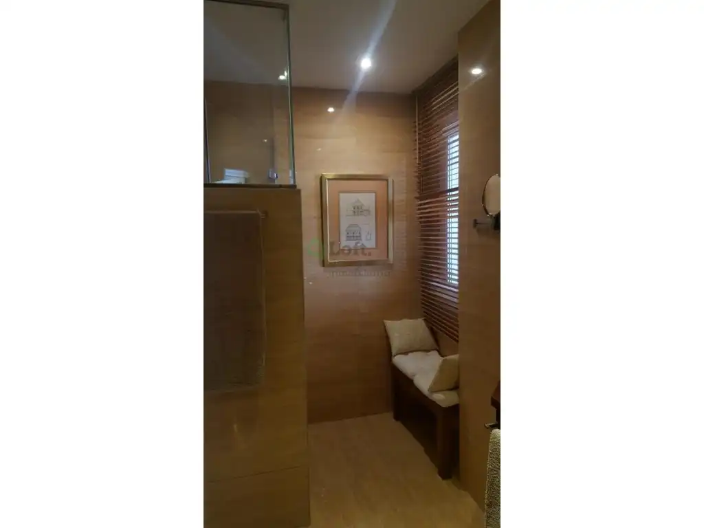 Baño de Ático de alquiler en Badajoz con Aire acondicionado, Jardín privado y Terraza