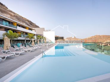 Apartament amb balcó en venda a Calle ZARAGOZA