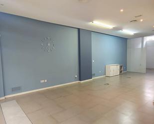 Premises for sale in  Valencia Capital  with Air Conditioner