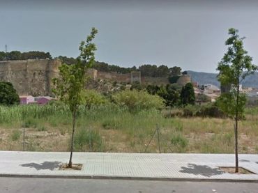 Terreny residencial en venda a Avenida Miguel Hernández