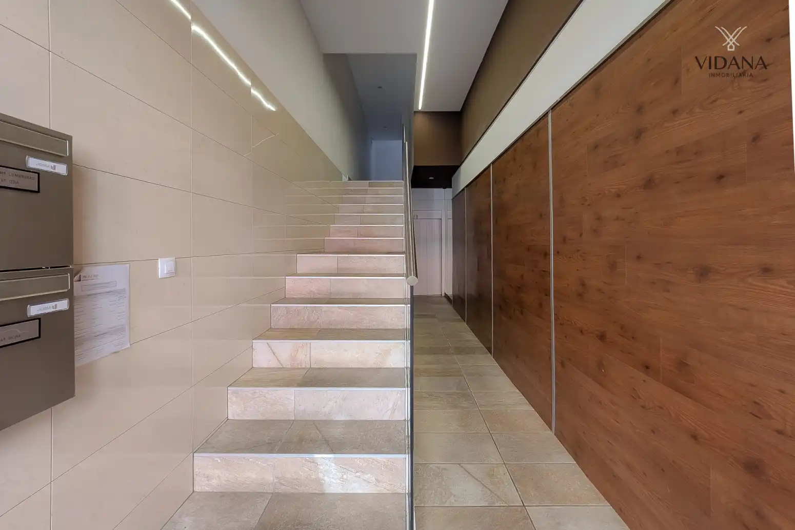 Piso en venta en  Pamplona / Iruña con Calefacción, Parquet y Terraza
