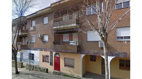 Venta de local situado en la localidad de Madroñera, Cáceres.