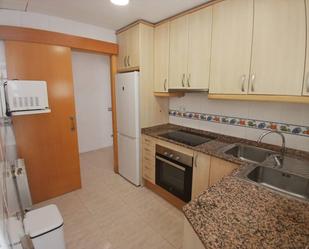 Kitchen of Flat for sale in Vilanova i la Geltrú  with Heating and Storage room