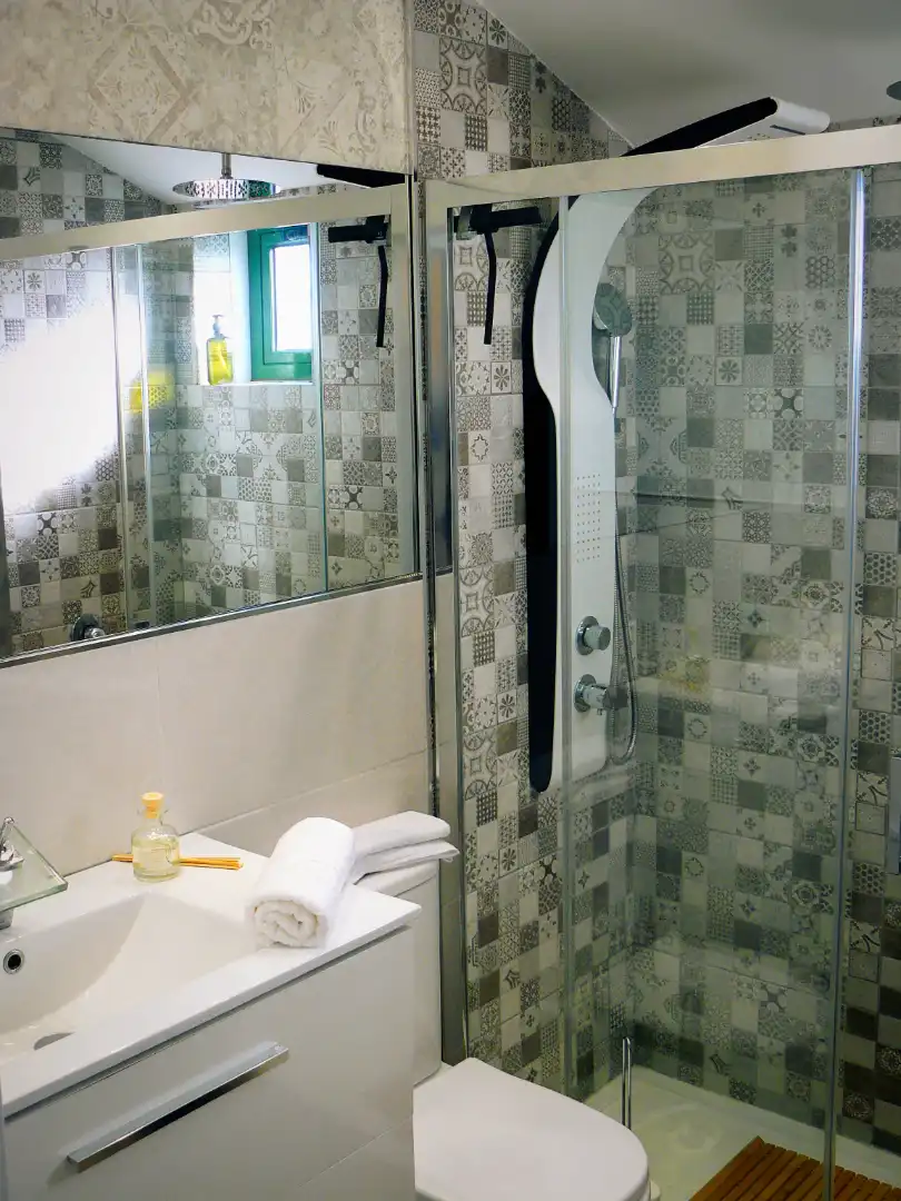 Baño de Casa o chalet de alquiler en San Bartolomé de Tirajana con Aire acondicionado, Jardín privado y Terraza