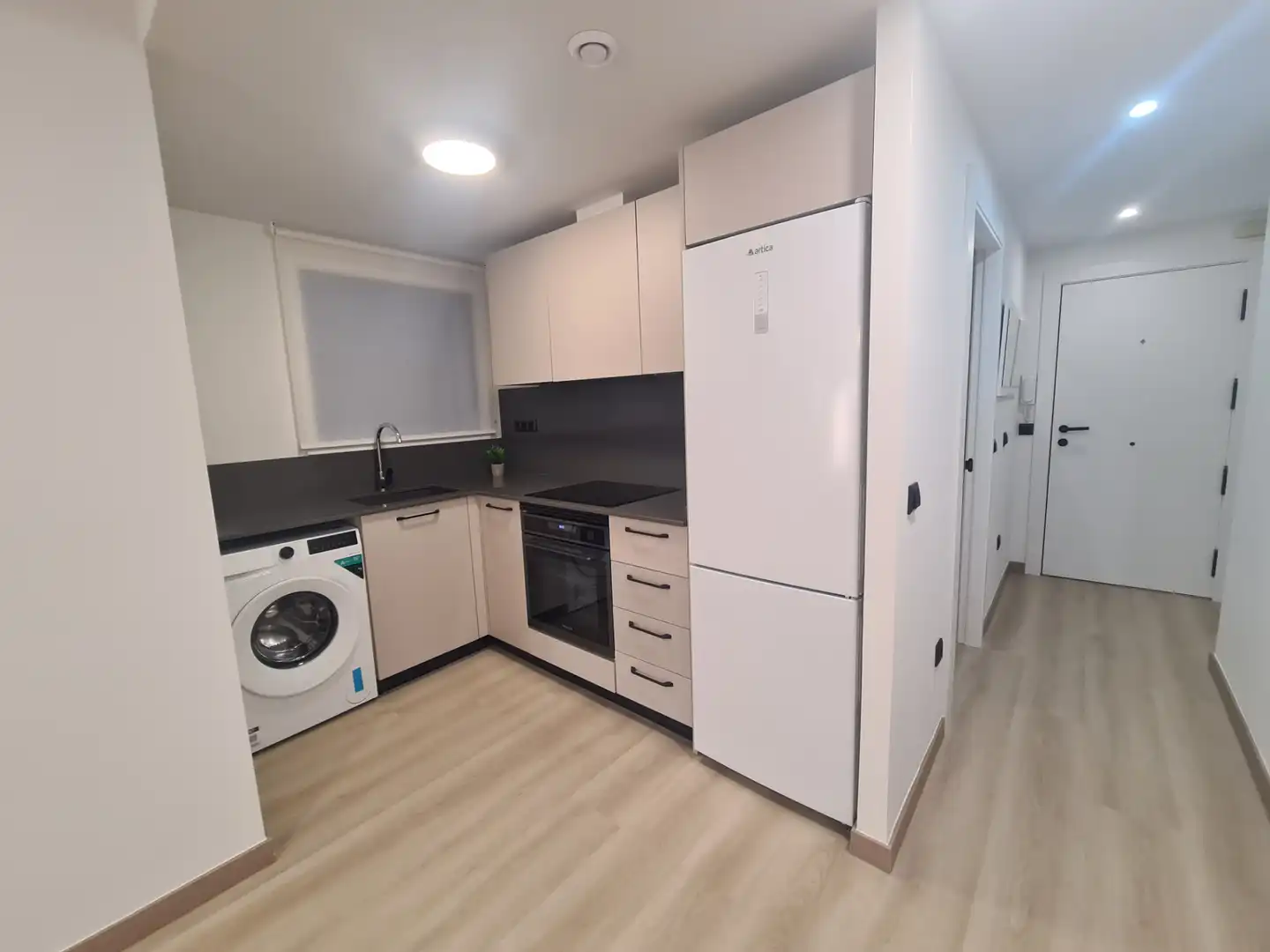 Flat for rent in Carrer de Manuel Anglés, 16, Casco Urbano