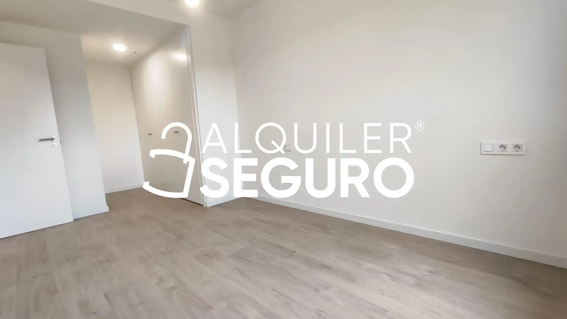 Habitación de Piso de alquiler en Valencia con Aire acondicionado, Calefacción y Terraza