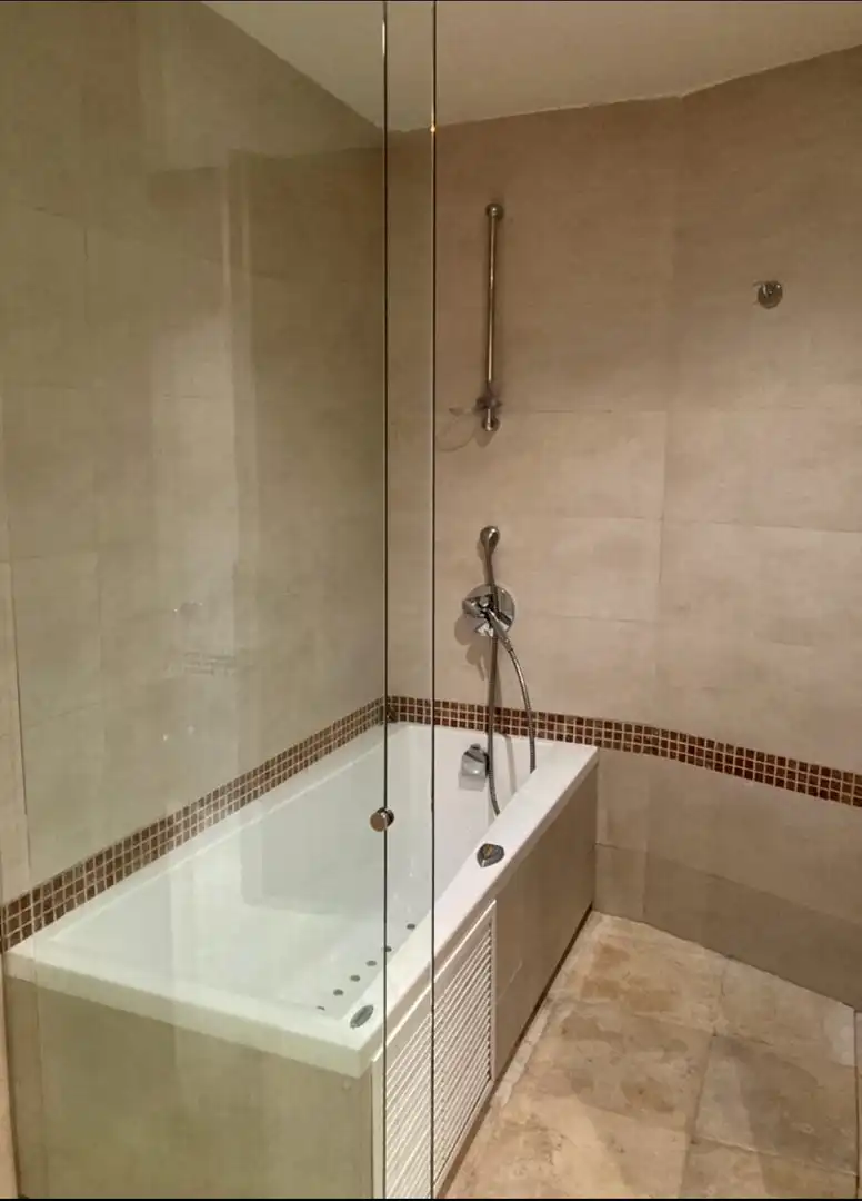 Baño de Planta baja en venta en Sotogrande con Aire acondicionado, Terraza y Piscina