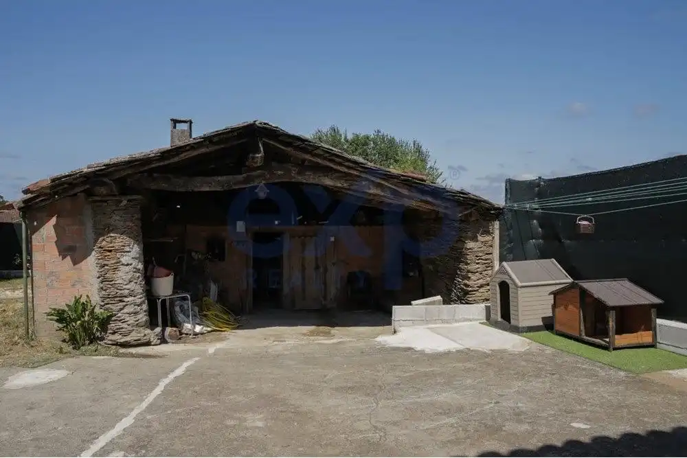 Außenansicht von Country house zum Verkauf in Touro mit Privatgarten und Terrasse
