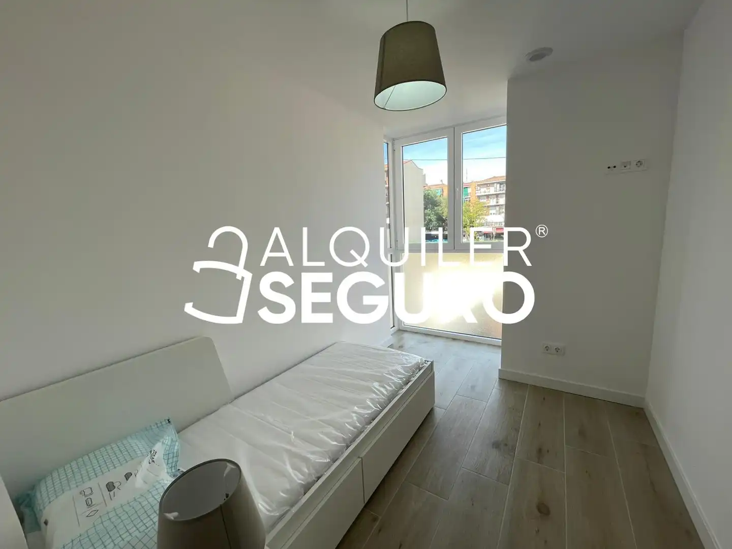 Schlafzimmer von Wohnung zur Miete in Carabanchel