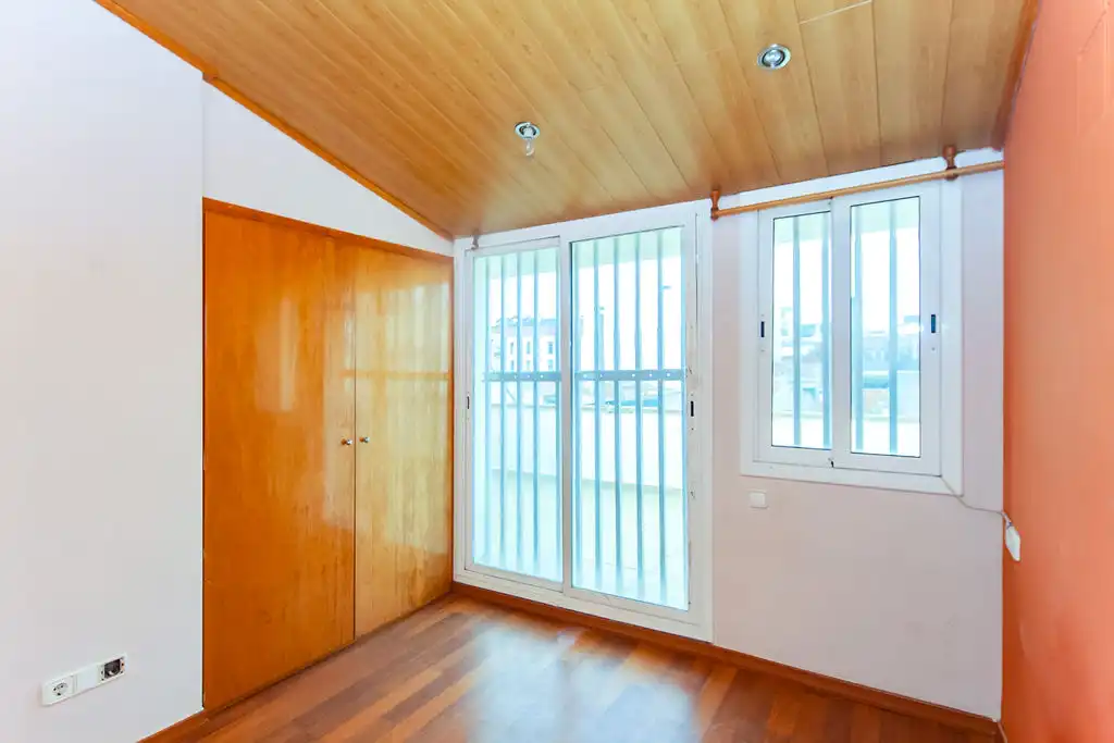 Schlafzimmer von Wohnungen zum Verkauf in Terrassa
