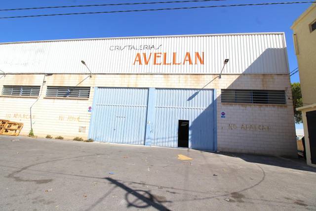 Nave industrial en Alquiler en Pla de la Vallonga