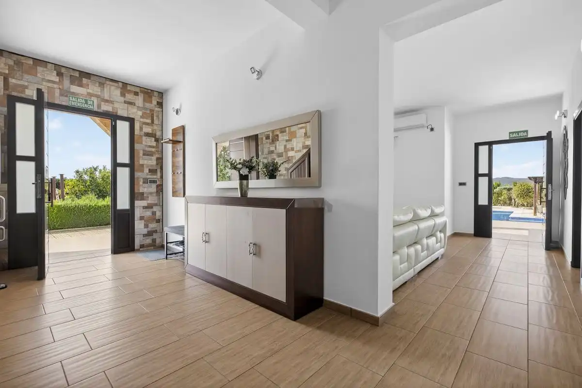 Maison avec terrasse à vendre à Carretera Lora del Rio, imagen 3