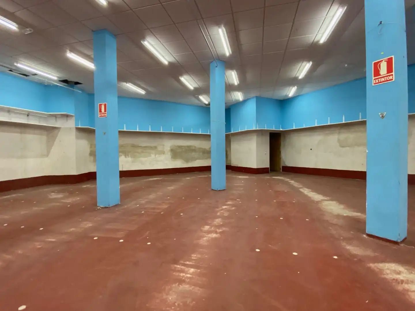 Local commercial à louer à Núcleo urbano, imagen 6