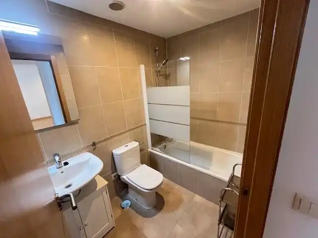 Bathroom of Flat for sale in Marchamalo  with Air Conditioner, Heating and Furnished