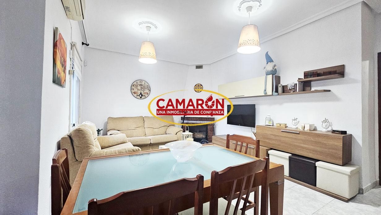 Casa adosada en venda a Cavaleri