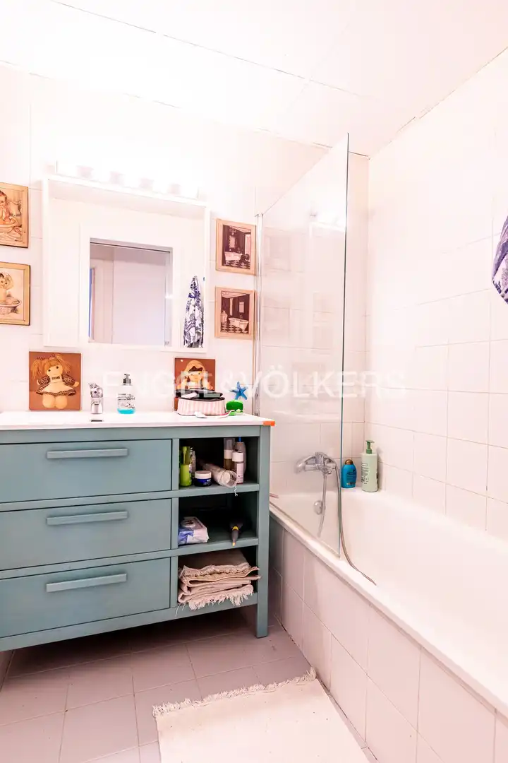 Baño de Piso de alquiler en Sevilla con Aire acondicionado, Calefacción y Trastero