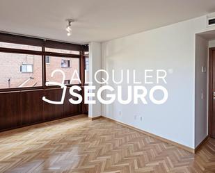 Bedroom of Flat to rent in  Madrid Capital  with Heating and Storage room