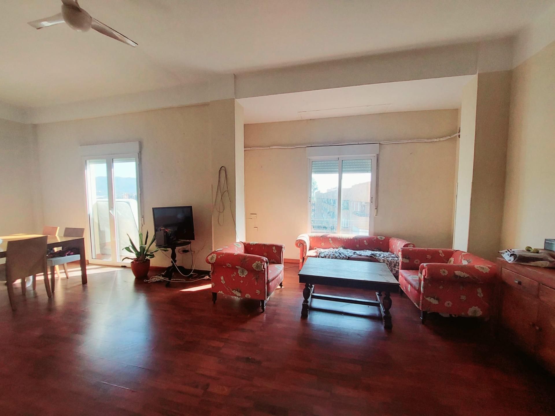 Sala d'estar de Pis en venda en  Murcia Capital amb Aire condicionat i Balcó