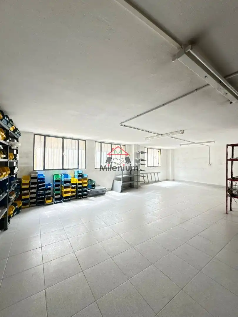 Local comercial en venta en Calle General Castaños