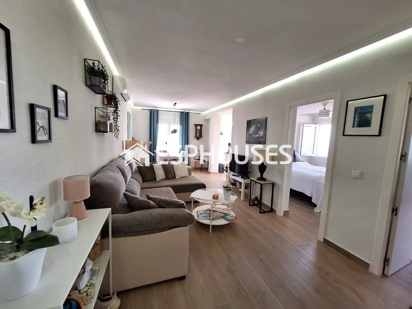 Sala d'estar de Apartament en venda en Rojales amb Aire condicionat, Terrassa i Moblat