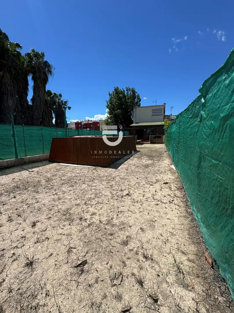 Vista exterior de Casa o xalet en venda en Sueca amb Jardí privat i Terrassa