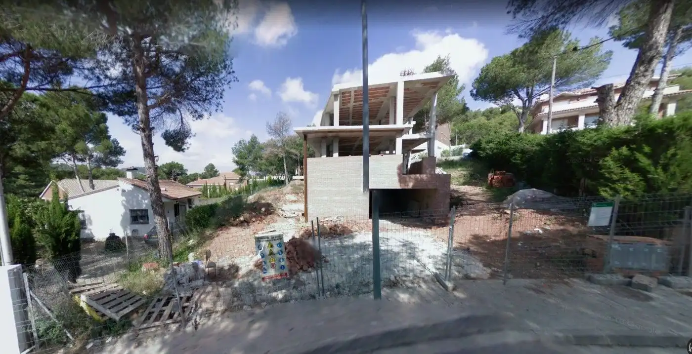 Residential land for sale in Begues