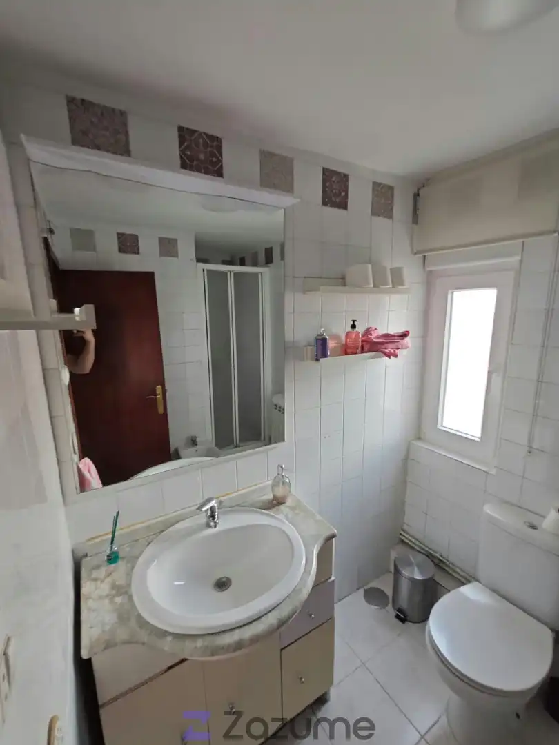 Bathroom of Flat for rent in Torrejón de Ardoz  with Air Conditioner, Heating and Parquet flooring