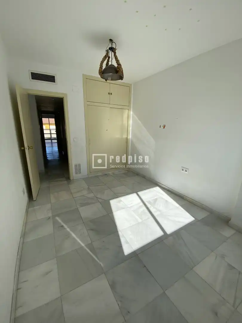 Piso con ascensor en alquiler en de Colón, imagen 13