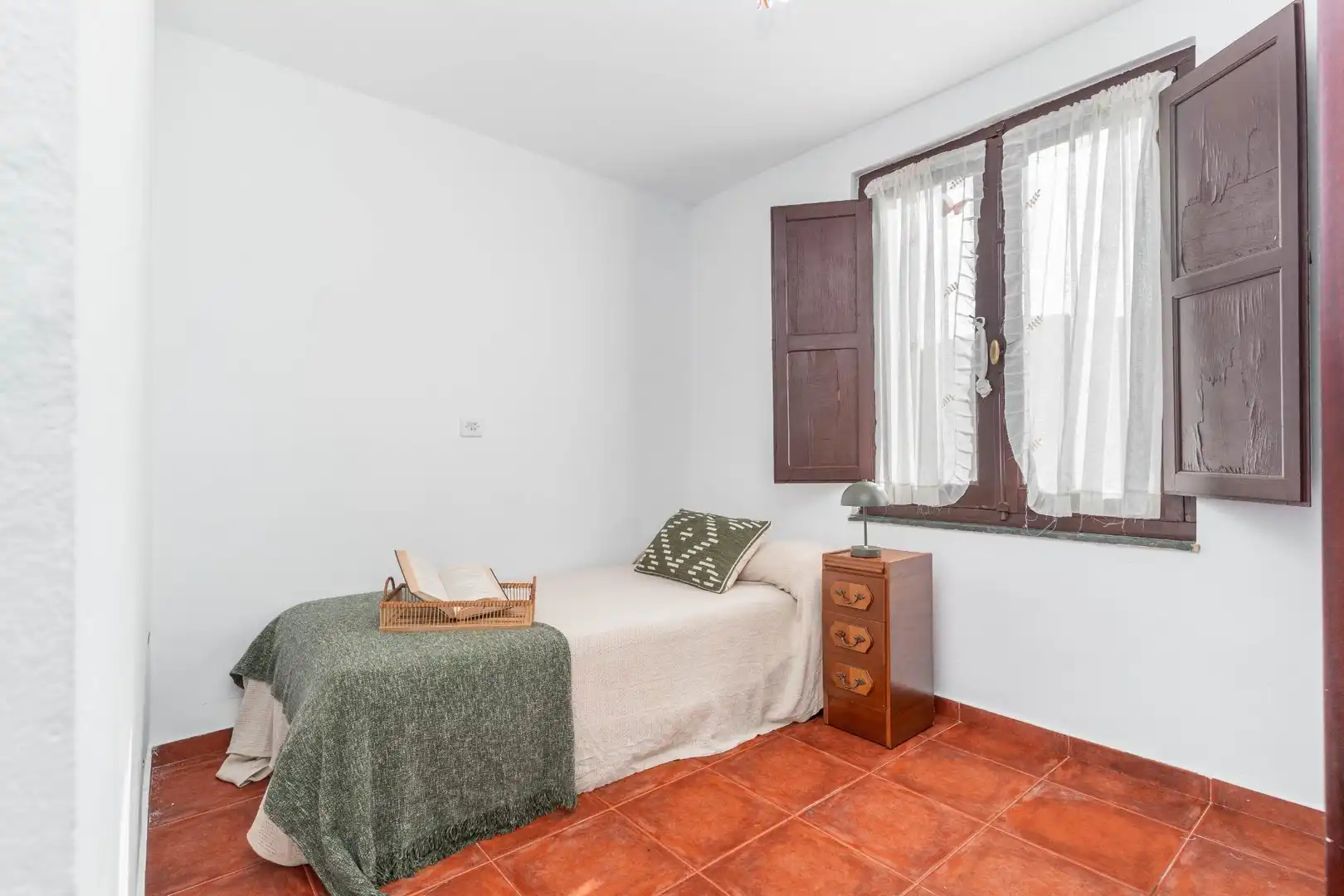 Habitación de Casa o chalet en venta en Burón con Jardín privado y Amueblado