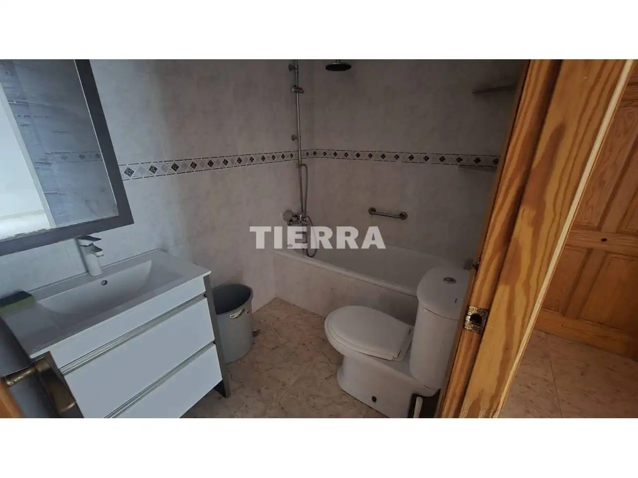 Flat with terrace for sale in Calle almudena, imagen 17