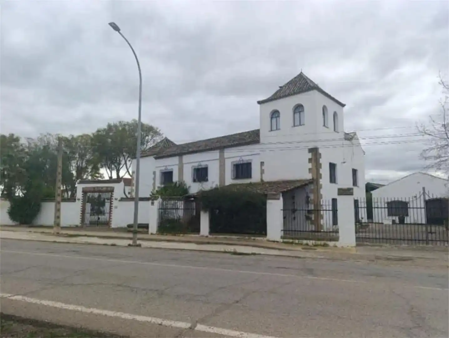 Vista exterior de Edificio en venta en Posadas