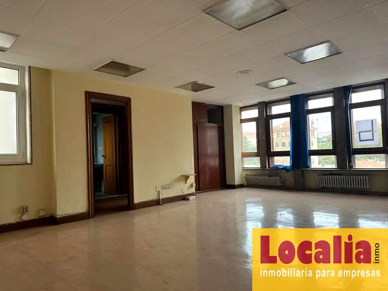 Locale commerciale in affitto a Castilla - Hermida, imagen 5