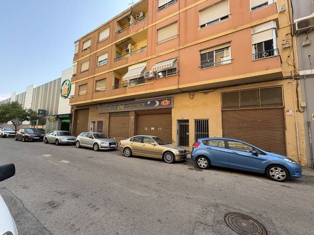 Local comercial en Venta en Carrer de Josep Todolí Cucarella, 17 en Alquenència - Venècia