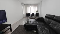 Living room of Flat for sale in  Valencia Capital  with Air Conditioner, Heating and Balcony