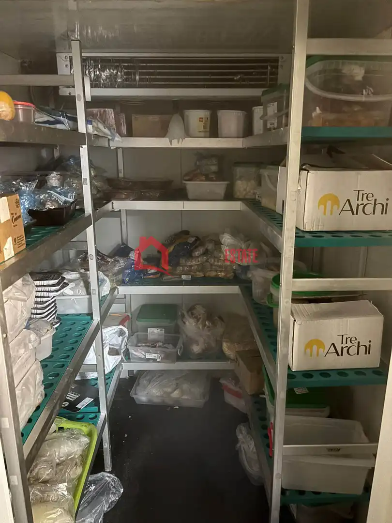 Local de alquiler en Sagunto / Sagunt con Aire acondicionado y Amueblado