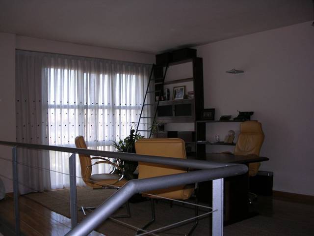 Oficina en Alquiler en Calle de Albadalejo, 4 en Simancas