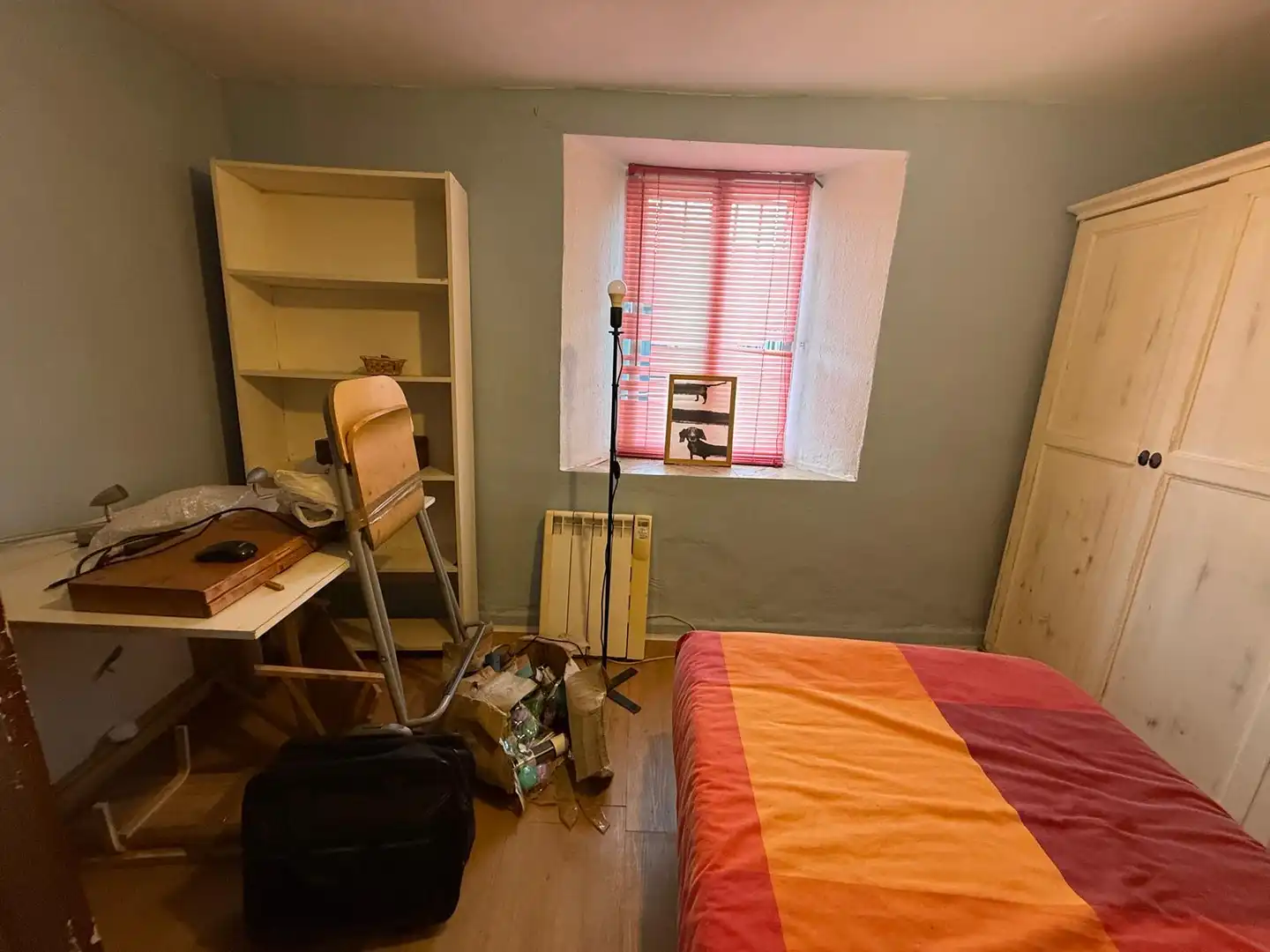 Dormitori de Casa adosada en venda en Tolbaños amb Calefacció i Traster