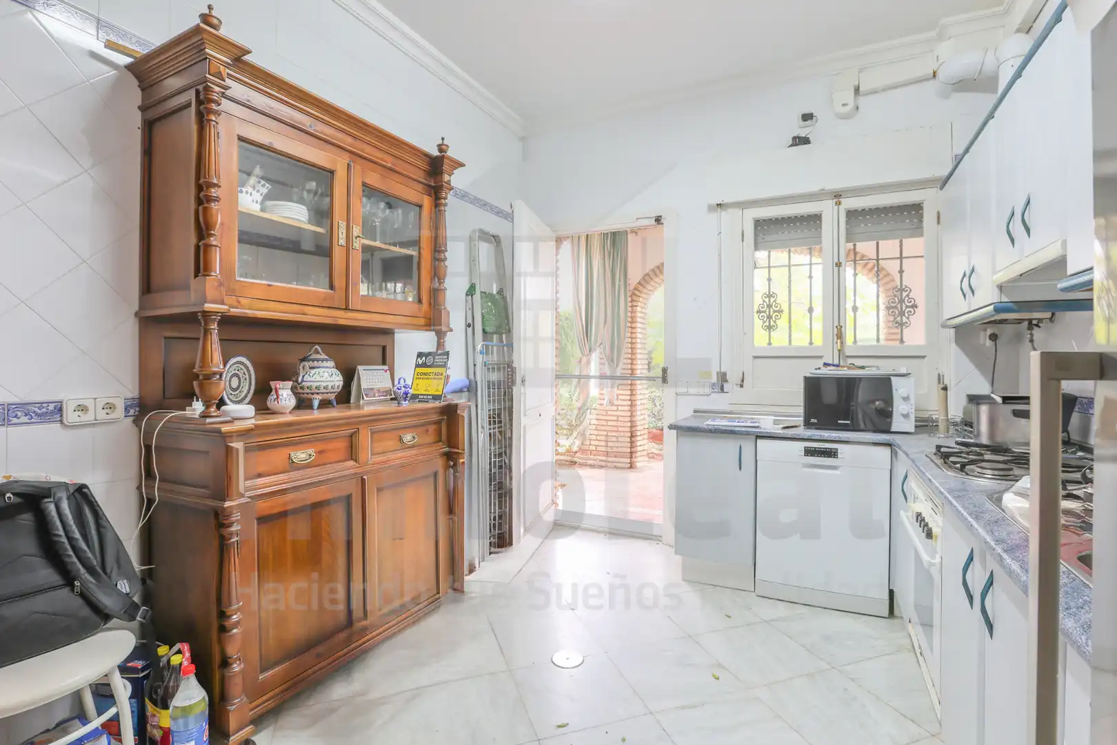 Kitchen of Houses for sale in Espartinas  with Air Conditioner, Heating and Private garden