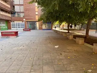 Vista exterior de Local de alquiler en Zaragoza con Aire acondicionado, Calefacción y Parquet