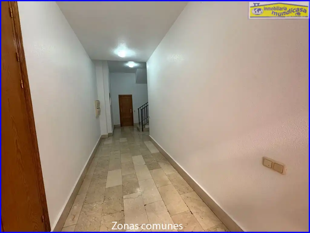 Piso en venta en Santomera con Aire acondicionado, Trastero y Amueblado