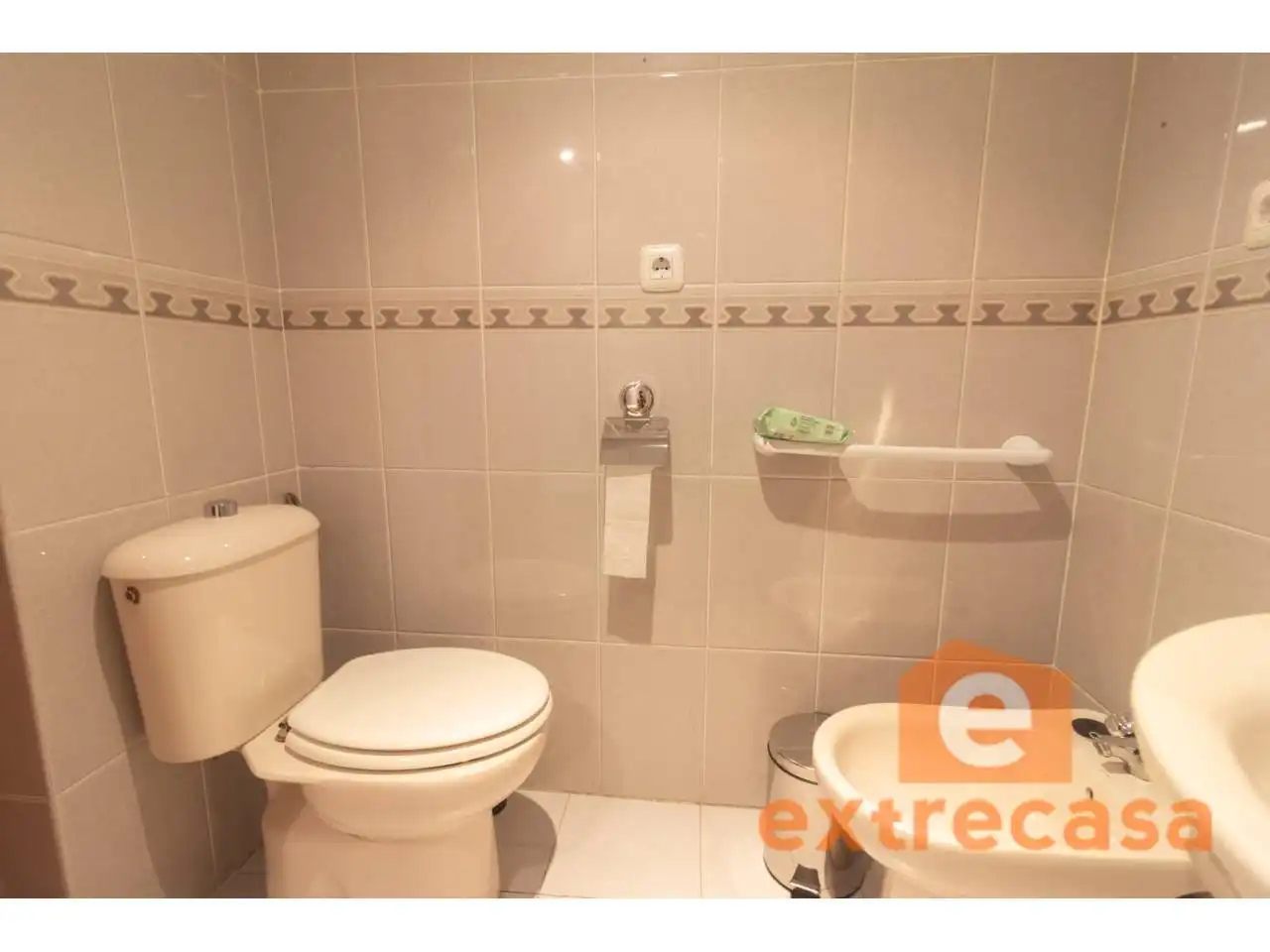 Baño de Apartamento de alquiler en Badajoz con Aire acondicionado, Calefacción y Amueblado
