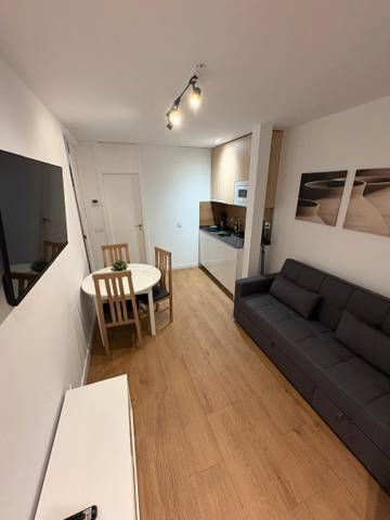 Piso en Venta en Calle Alejandro Sánchez en Opañel