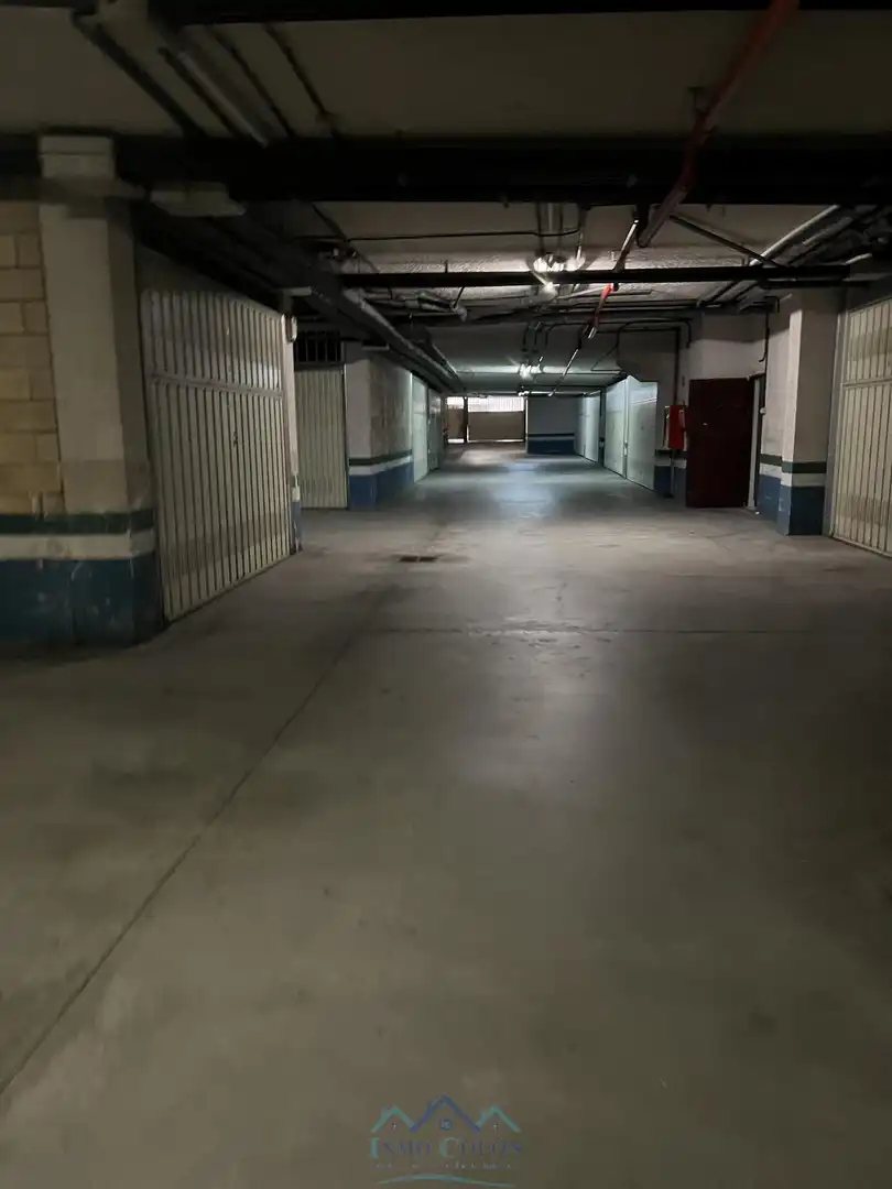 Parking de Piso en venta en Irun  con Calefacción, Parquet y Terraza