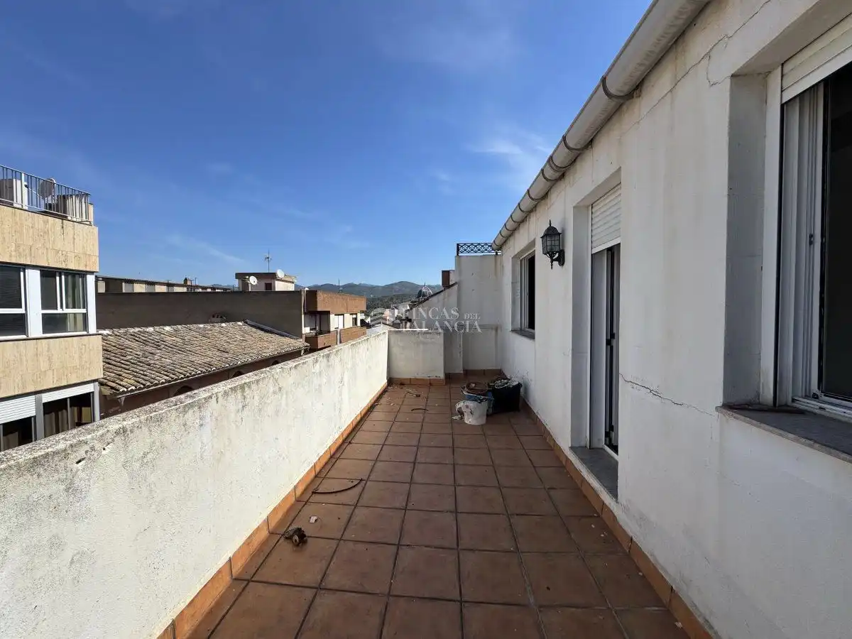 Vista exterior de Edificio en venta en Soneja