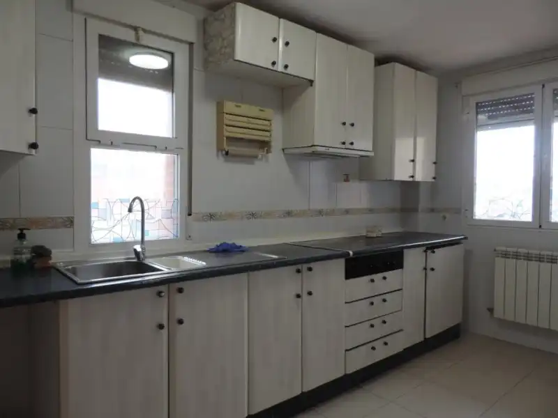 Cocina de Casa o chalet en venta en Mondéjar con Calefacción y Terraza