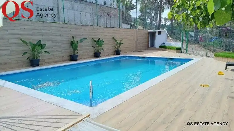 Piscina de Finca rústica en venta en Tordera con Aire acondicionado, Calefacción y Jardín privado